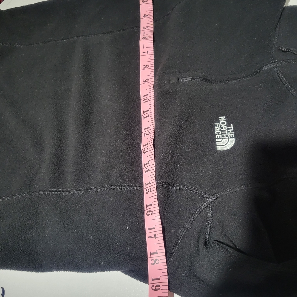 The North Face Women's Black Fleece Jacket - Picture 5 of 6